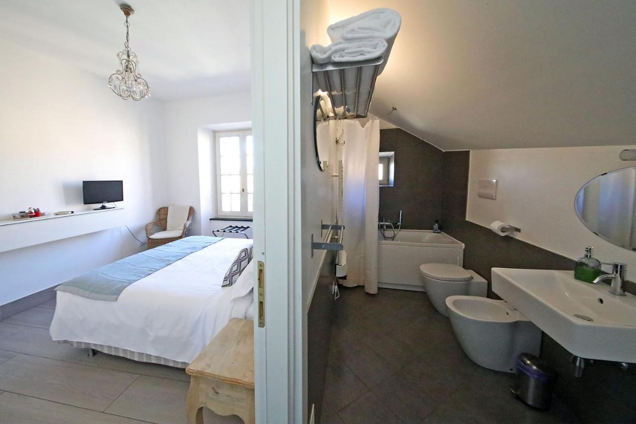 La Superba Rooms & Breakfast Генуя Экстерьер фото