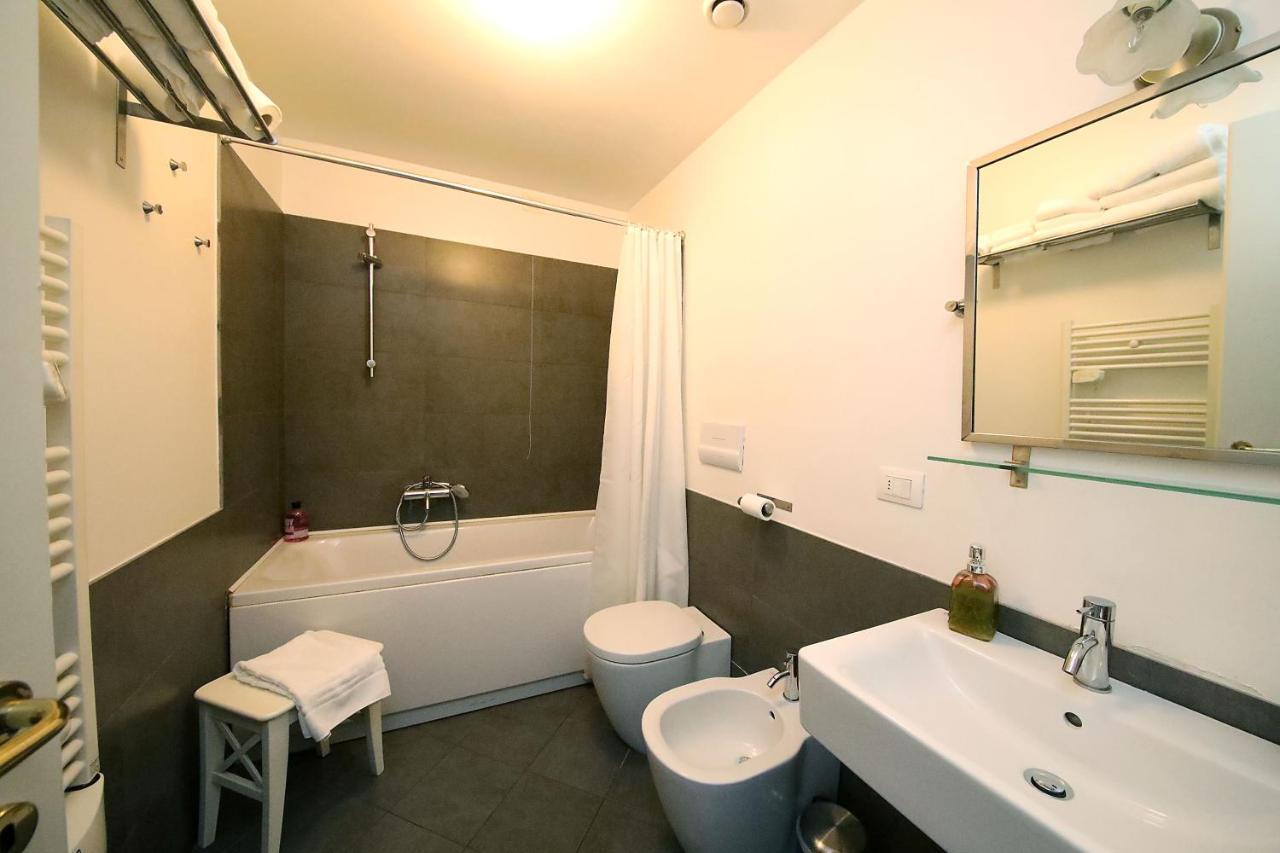 La Superba Rooms & Breakfast Генуя Экстерьер фото
